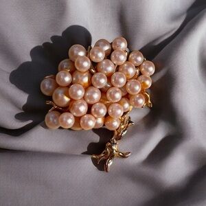 Vtg gold tone faux Pink pearl Tree of life figural Brooch Pin Willow Japanese